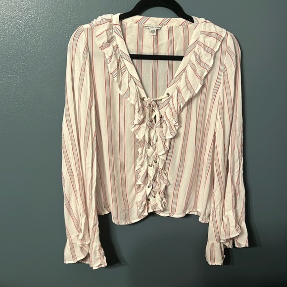 American Eagle Outfitters Tops - American Eagle Ruffle Blouse